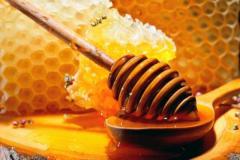 Miód pszczeli z małej przydomowej pasieki